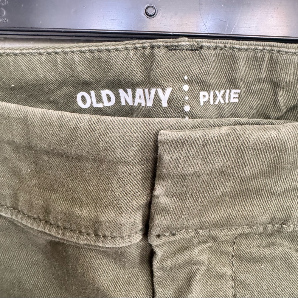 CLOSET CLEAROUT Old Navy Army Green Pixie Pants - Picture 5 of 6